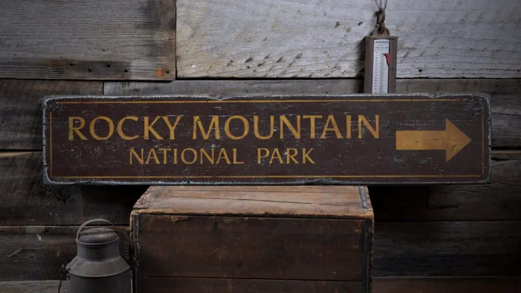 Rocky MOuntain National Park Wooden sign