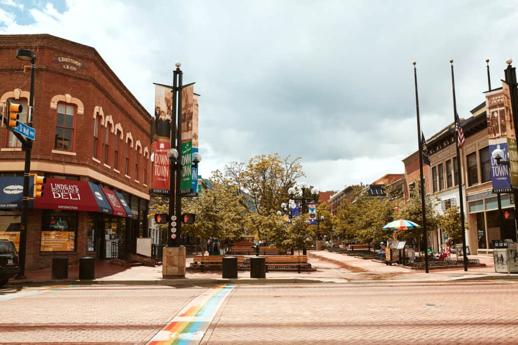 Street in Boulder Colorado lined with restaurants